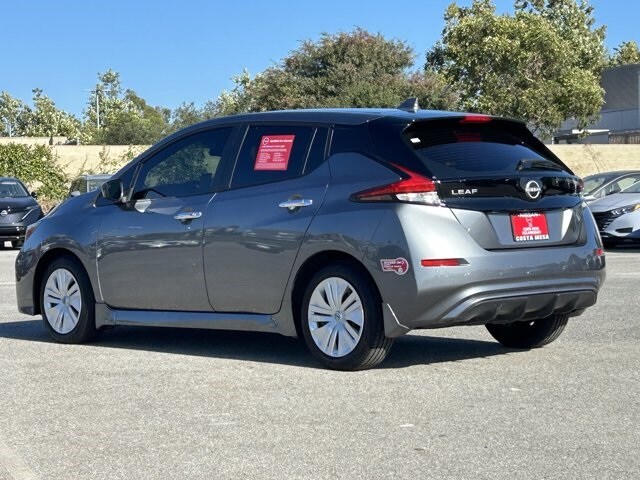 2024 Nissan Leaf S photo 2