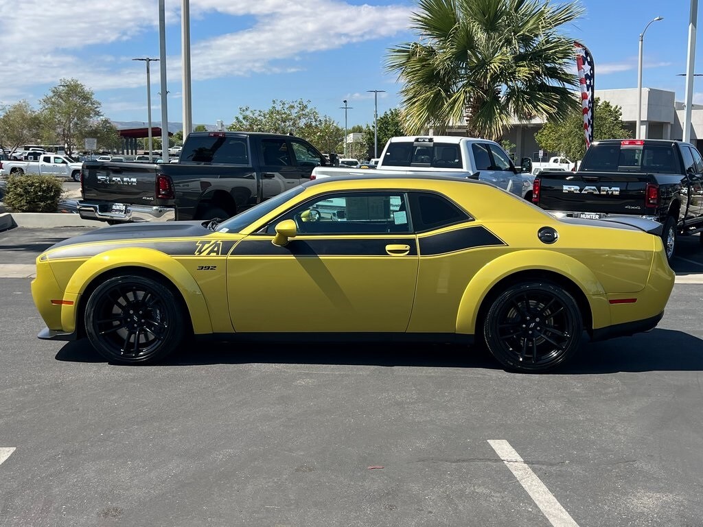 2021 Dodge Challenger R/T Scat Pack Widebody photo 3