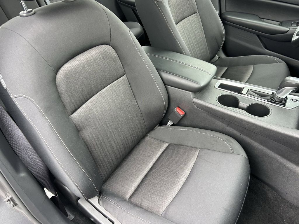 2025 Nissan Altima S - Photo 12