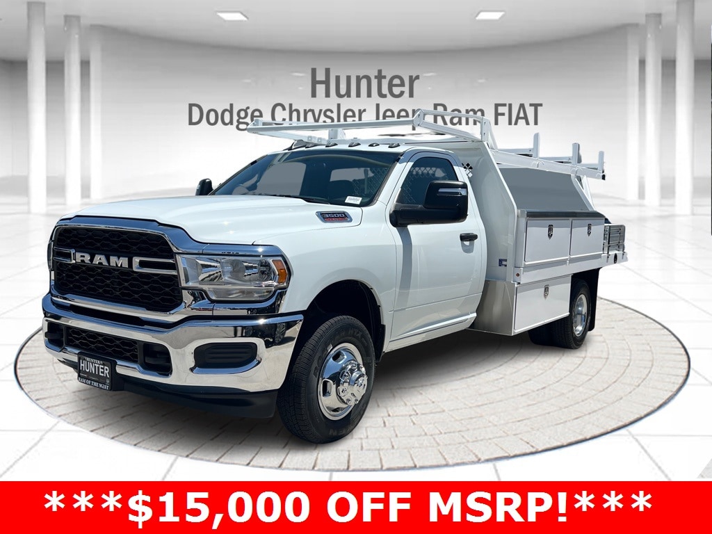 2024 Ram 3500 Chassis Cab 3500 TRADESMAN CHASSIS REGULAR CAB 4X4 84' CA