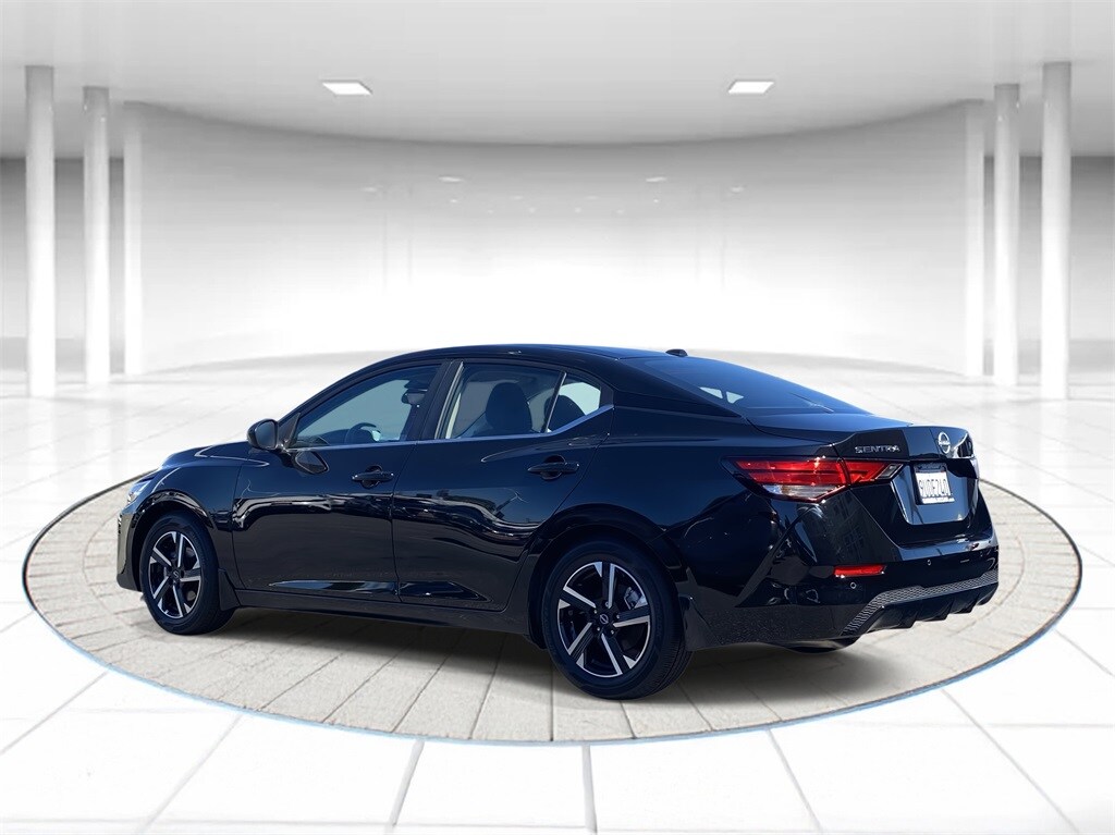 2025 Nissan Sentra SV photo 2