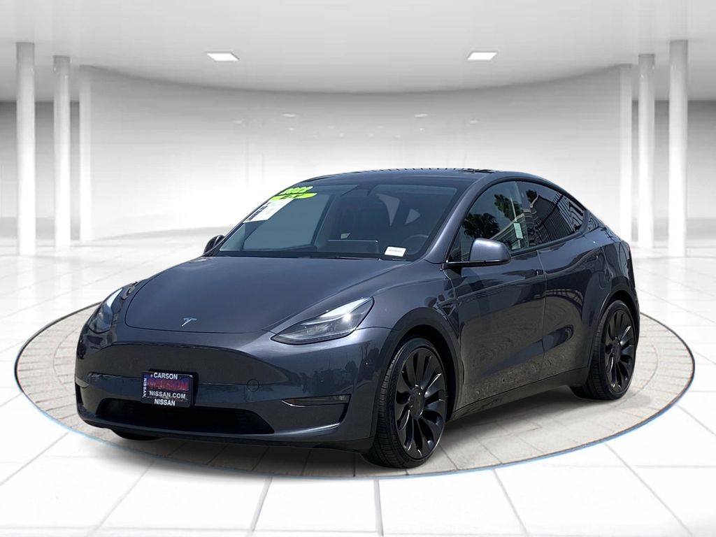 2022 Tesla Model Y Performance Dual Motor All-Wheel Drive's photo