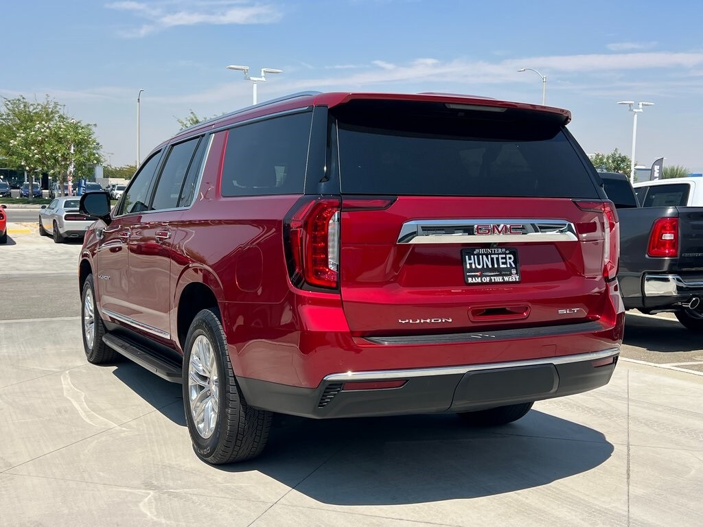 2024 Gmc Yukon XL SLT photo 4