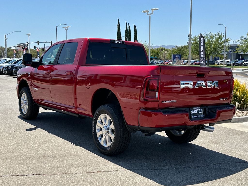 New 2026 Ram 2500 LARAMIE CREW CAB 4X4 6'4 BOX Pickup