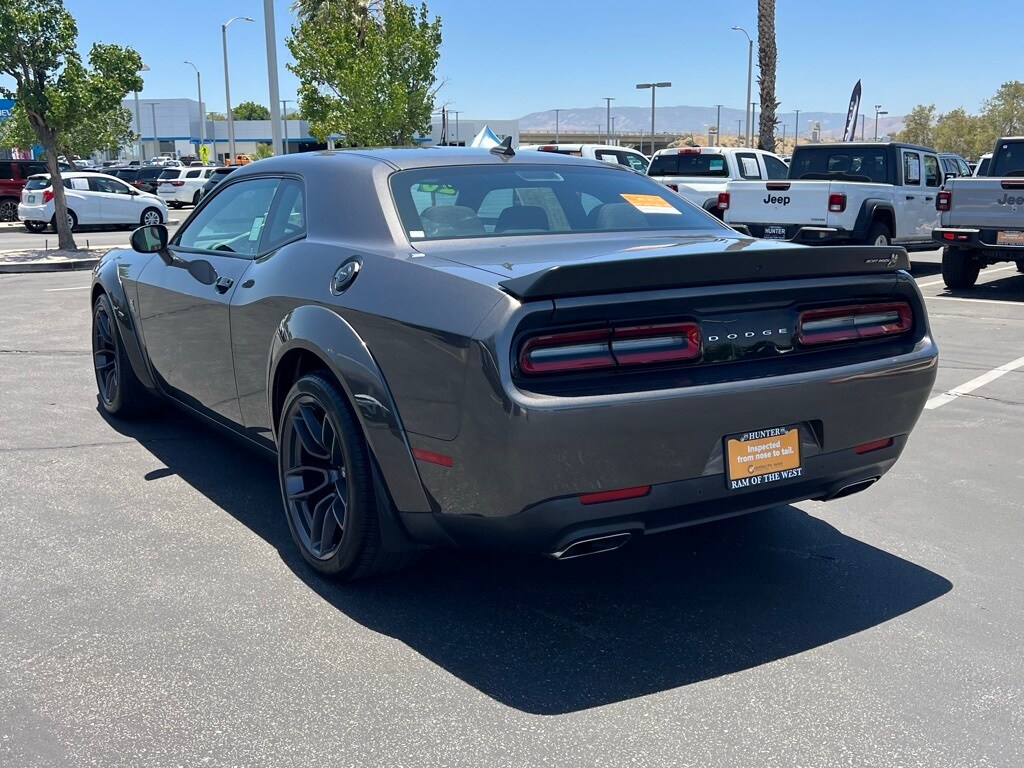 2020 Dodge Challenger R/T Scat Pack Widebody photo 4