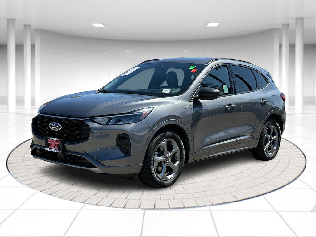 2024 Ford Escape ST-Line FWD's photo