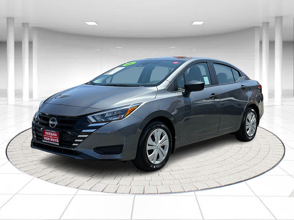 2025 Nissan Versa 1.6 S CVT's photo