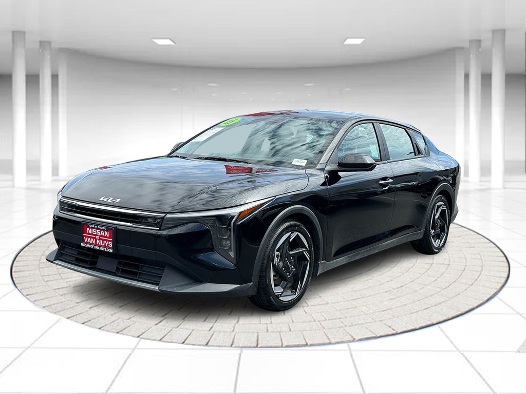 2025 Kia K4 EX AT's photo