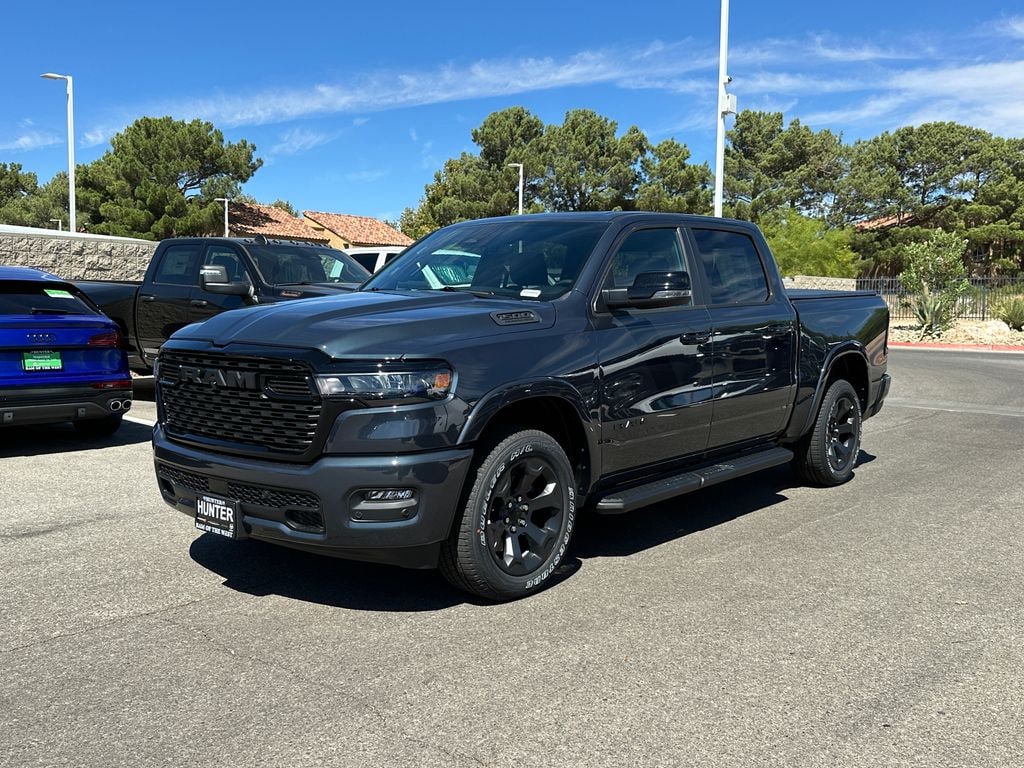 New 2026 Ram 1500 BIG HORN CREW CAB 4X4 5'7 BOX Pickup