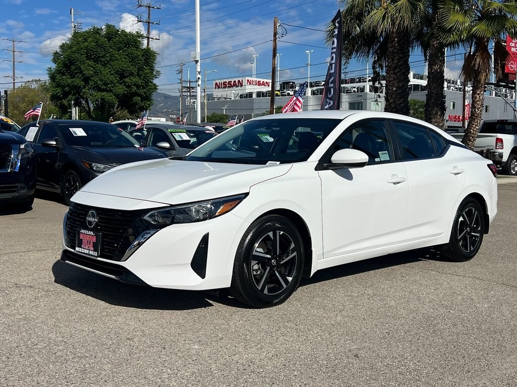 2025 Nissan Sentra SV photo 2