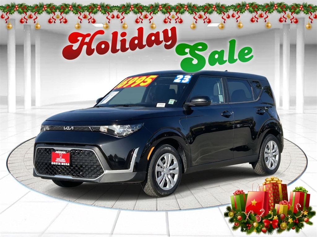 2023 Kia Soul LX's photo