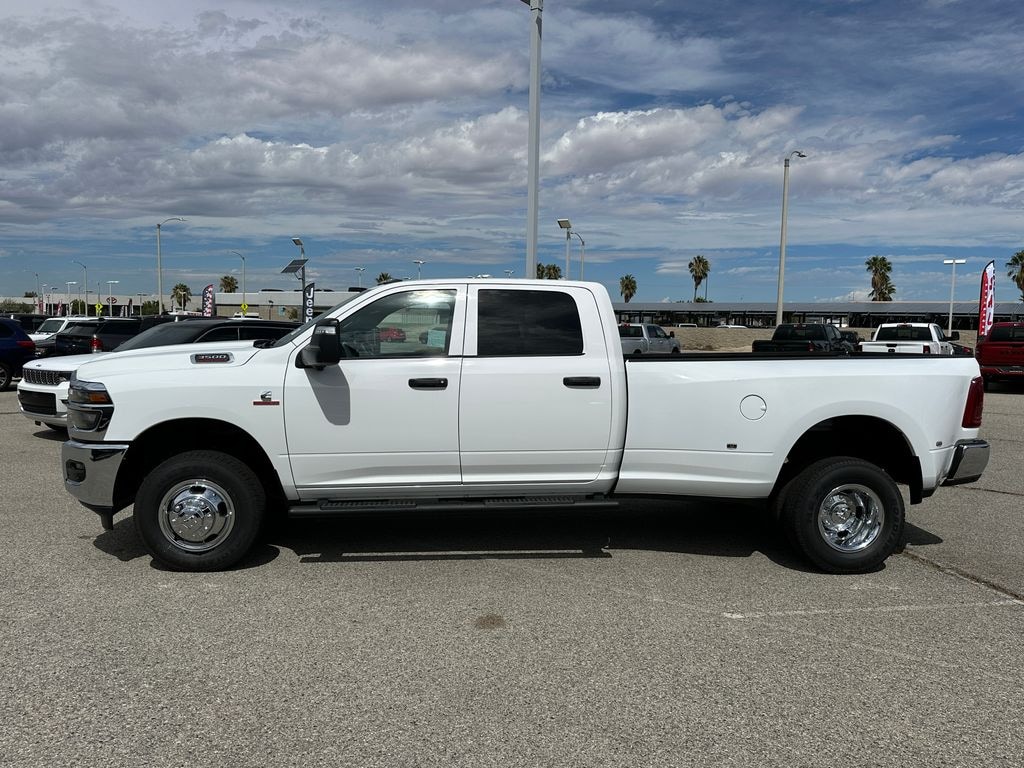 New 2026 Ram 3500 TRADESMAN CREW CAB 4X4 8' BOX Pickup