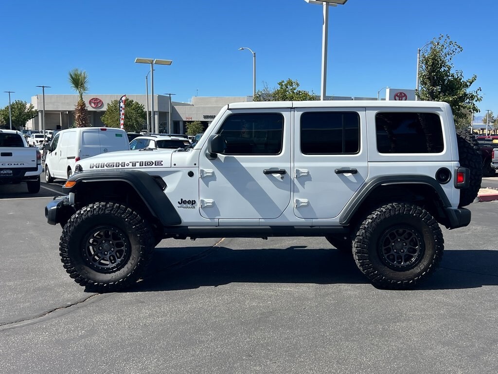 2022 Jeep Wrangler Unlimited High Tide photo 3