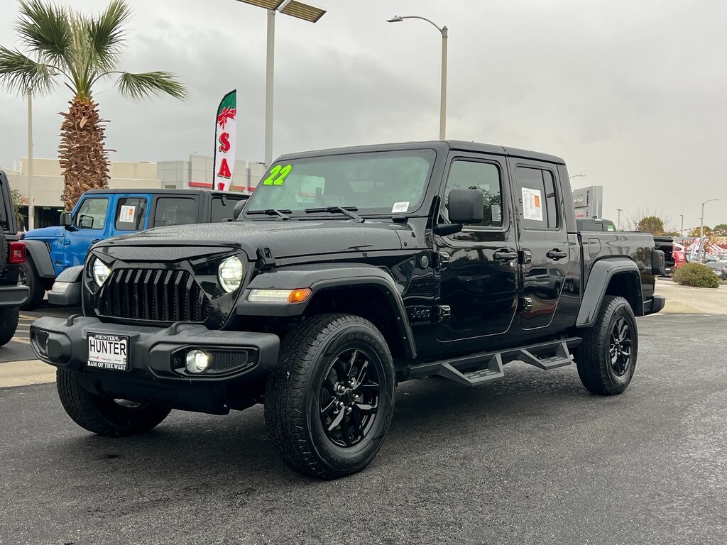 2022 Jeep Gladiator Altitude photo 2