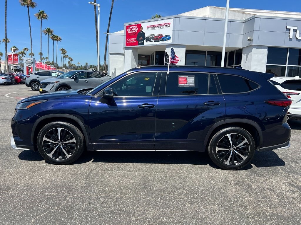 2021 Toyota Highlander L XSE photo 3