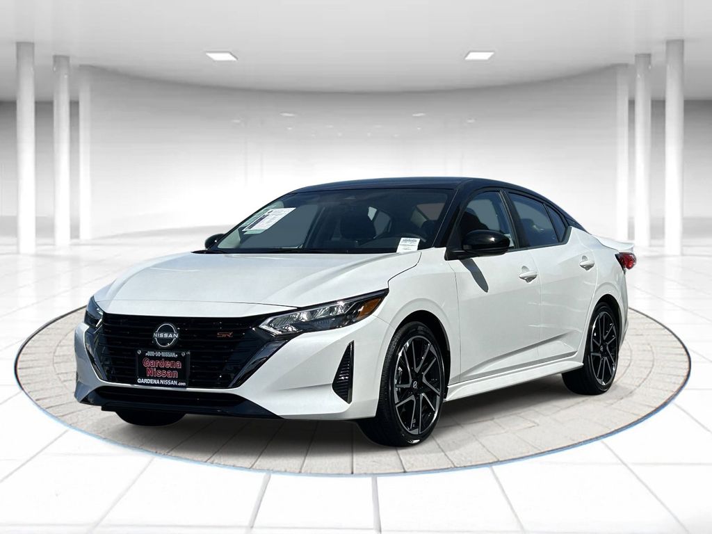 2025 Nissan Sentra SR CVT's photo