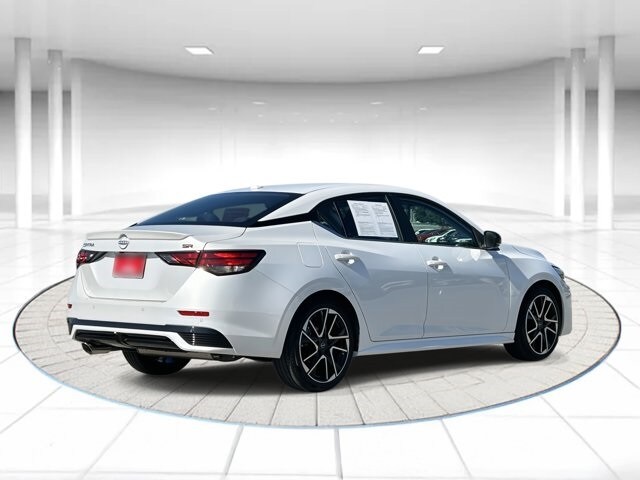 2025 Nissan Sentra SR photo 4