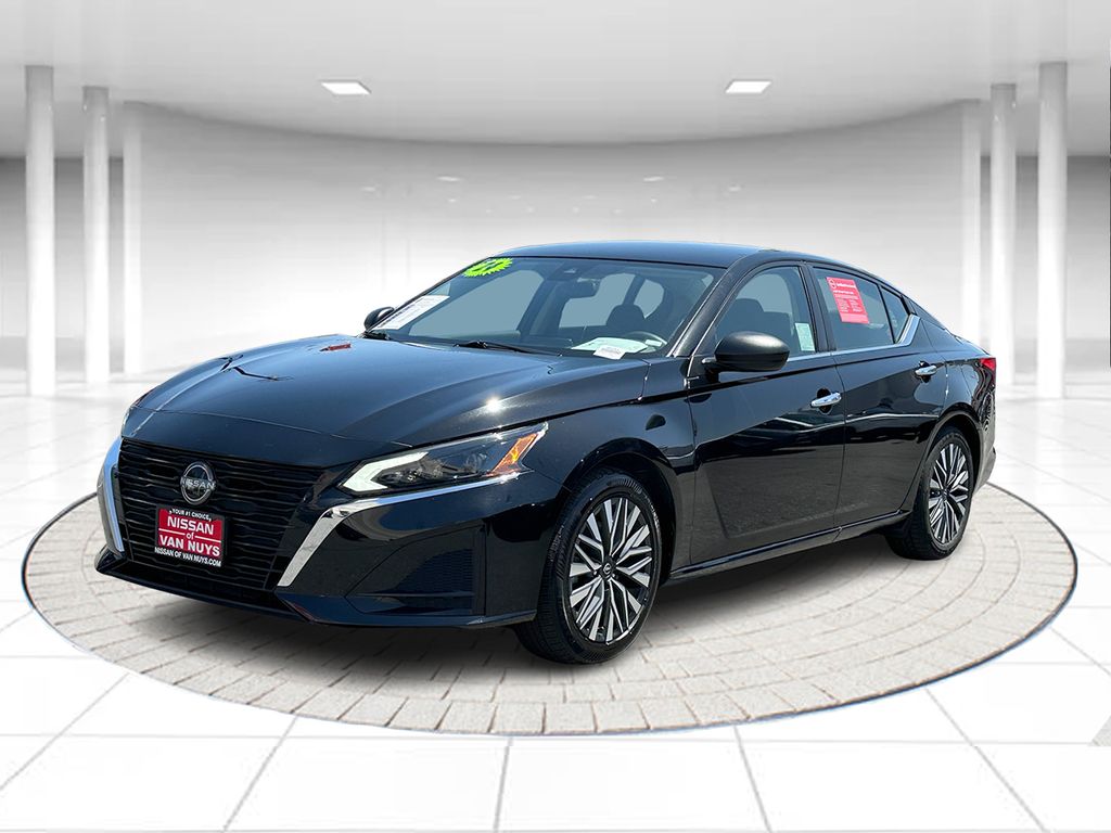 2024 Nissan Altima 2.5 SV's photo