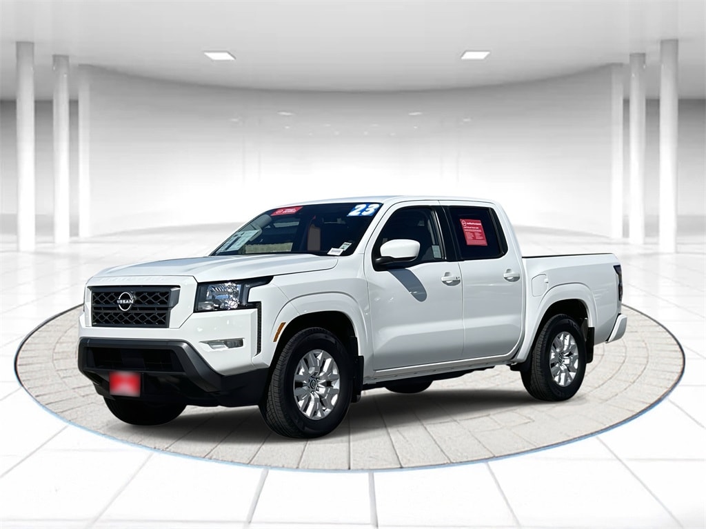 2023 Nissan Frontier SV's photo