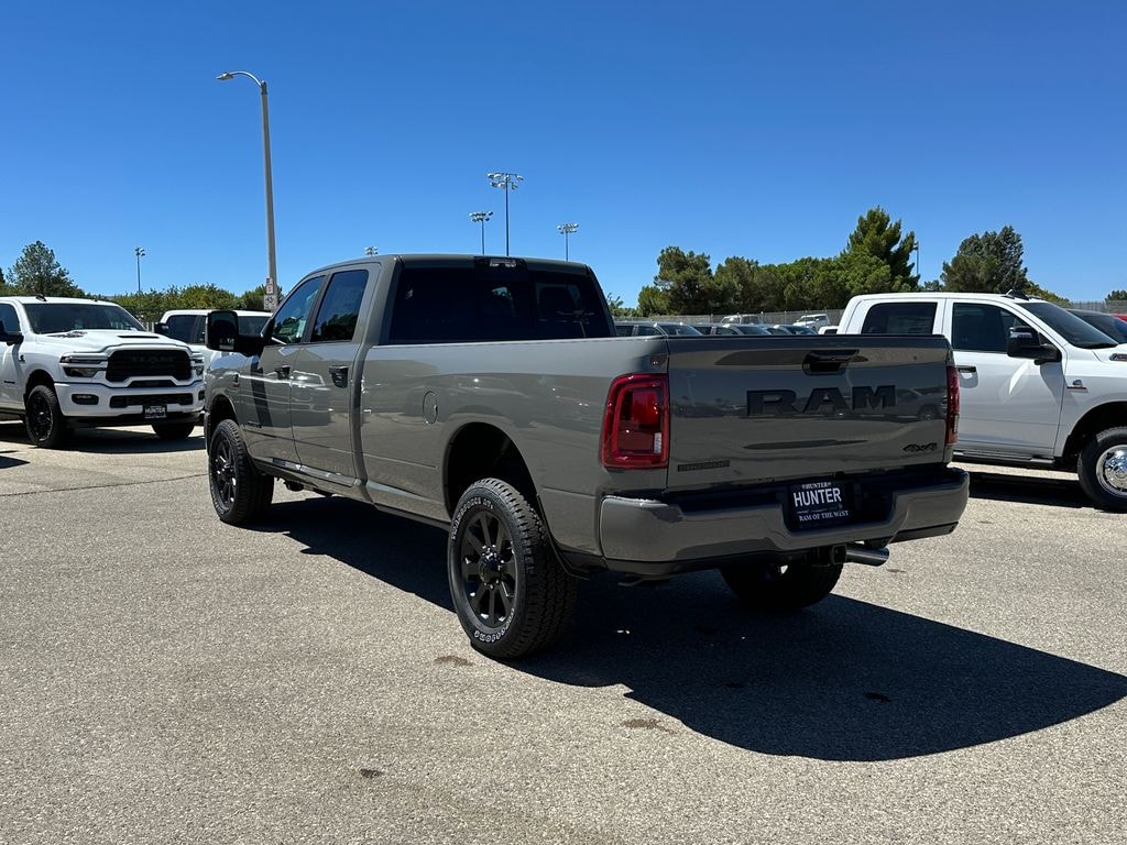 New 2026 Ram 2500 BIG HORN CREW CAB 4X4 8' BOX Pickup
