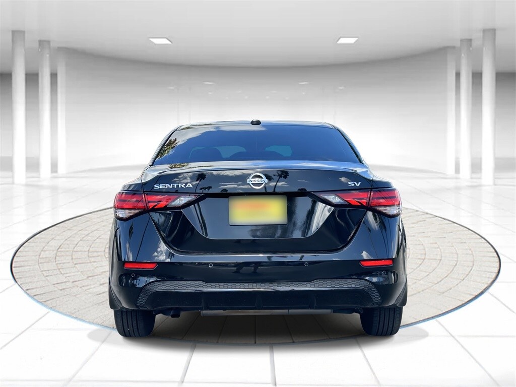2020 Nissan Sentra SV photo 3