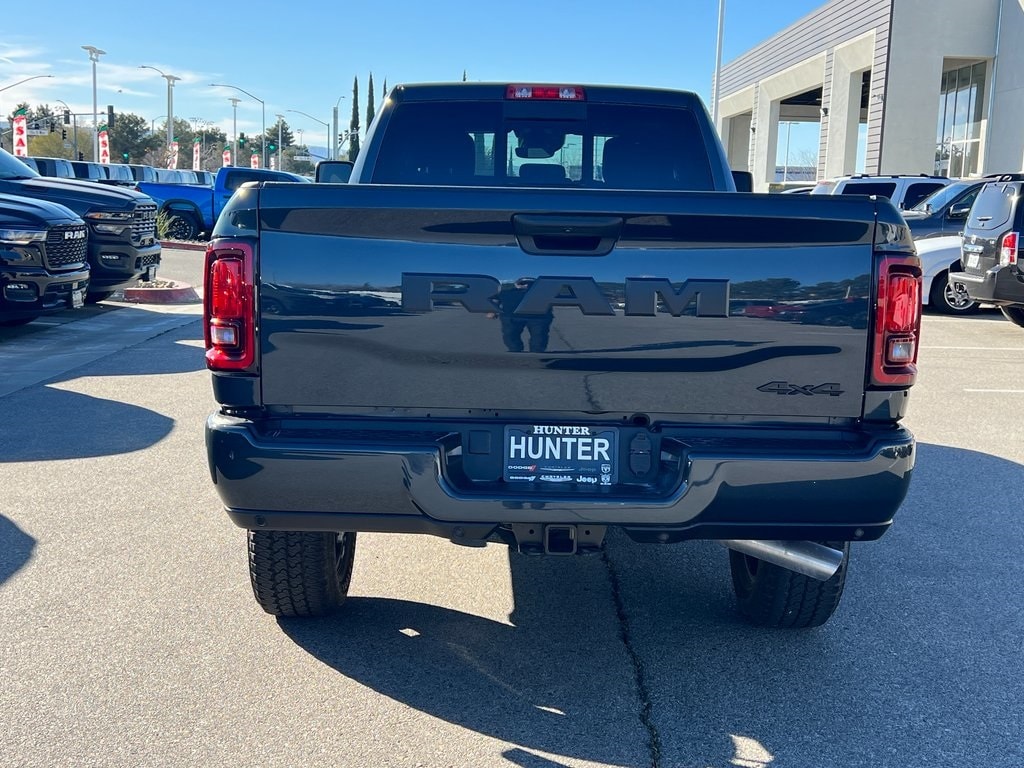 New 2026 Ram 2500 BLACK EXPRESS CREW CAB 4X4 8' BOX Pickup