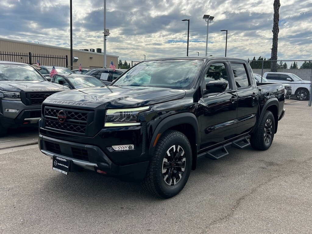 2023 Nissan Frontier PRO-X photo 2