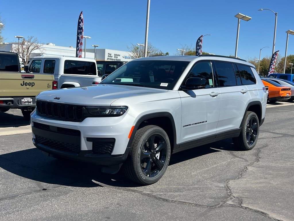 New 2025 Jeep Grand Cherokee L ALTITUDE X 4X4 Sport Utility