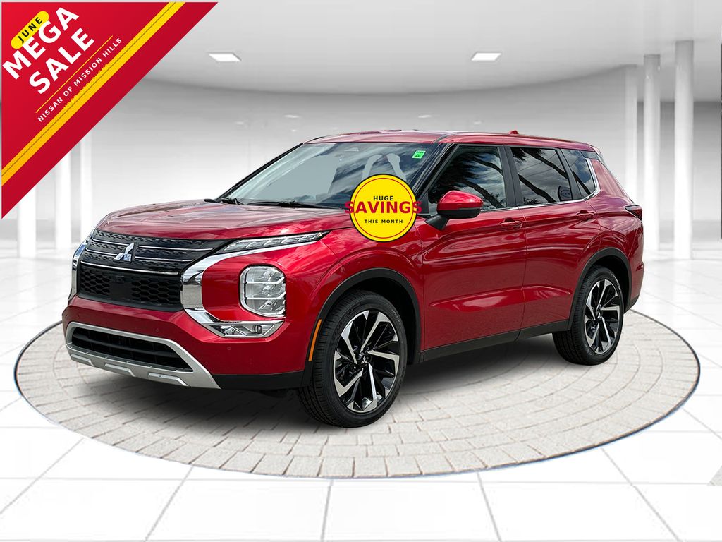 2024 Mitsubishi Outlander SE 2WD's photo