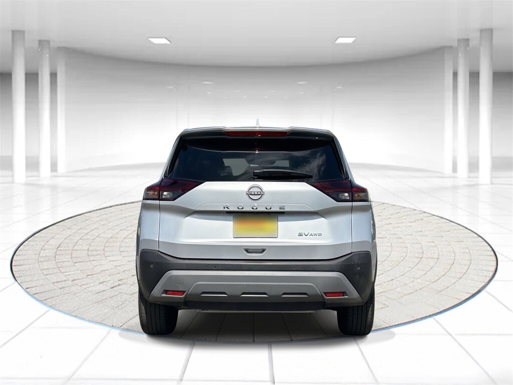 2023 Nissan Rogue SV photo 3