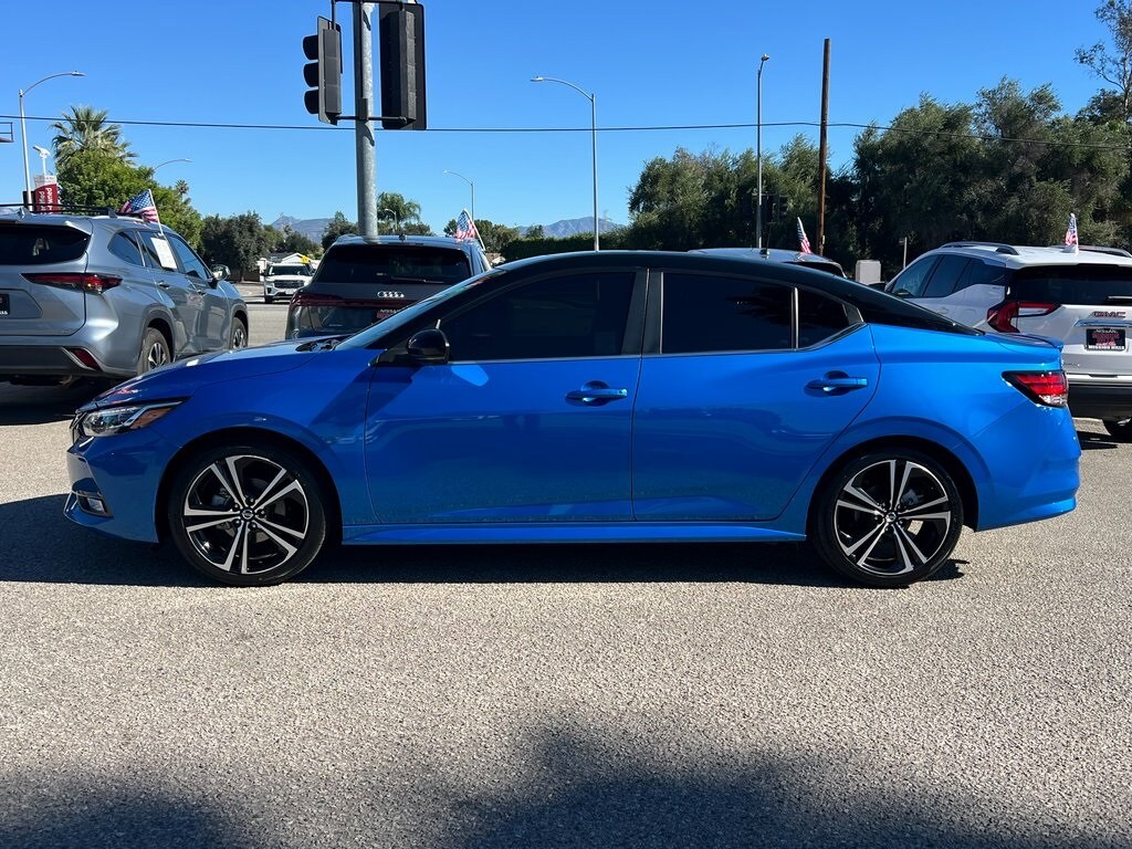 2023 Nissan Sentra SR photo 3