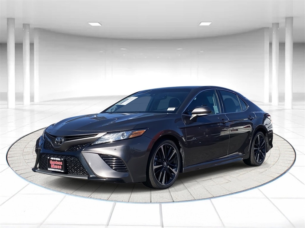 2018 Toyota Camry XSE's photo