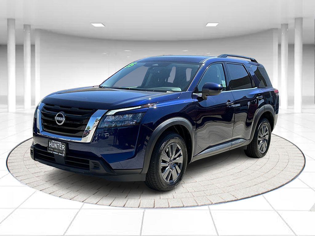 2025 Nissan Pathfinder SV 2WD's photo