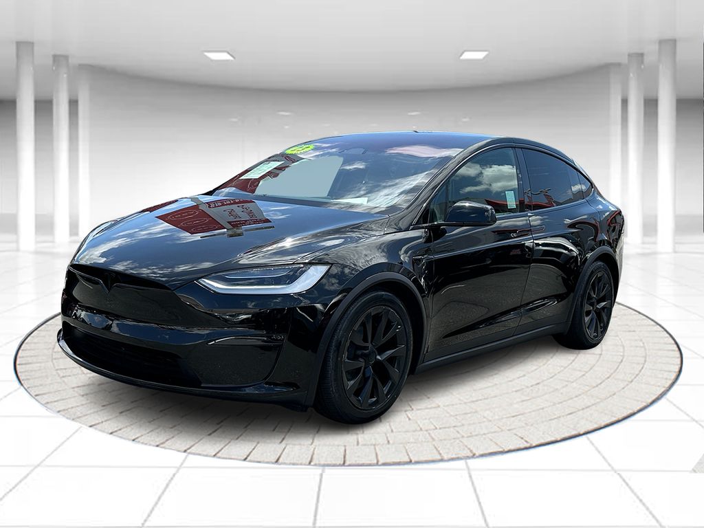2023 Tesla Model X Long Range's photo