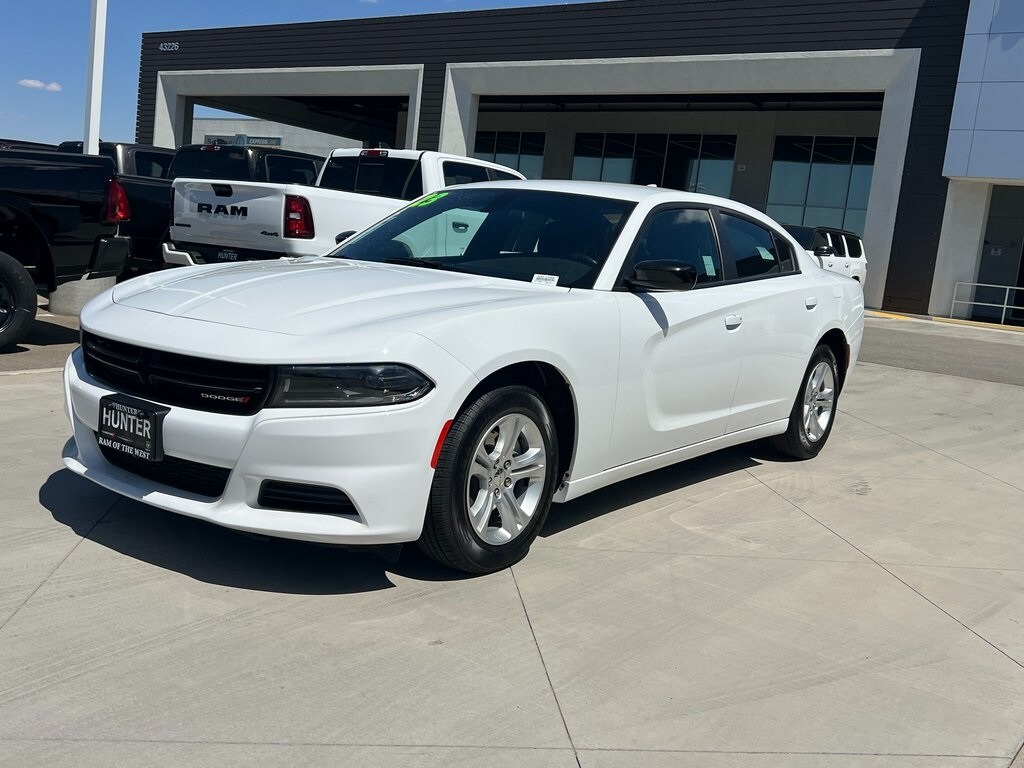 2023 Dodge Charger SXT photo 2