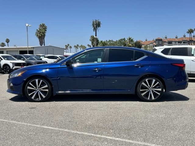 2020 Nissan Altima 2.5 SR photo 2