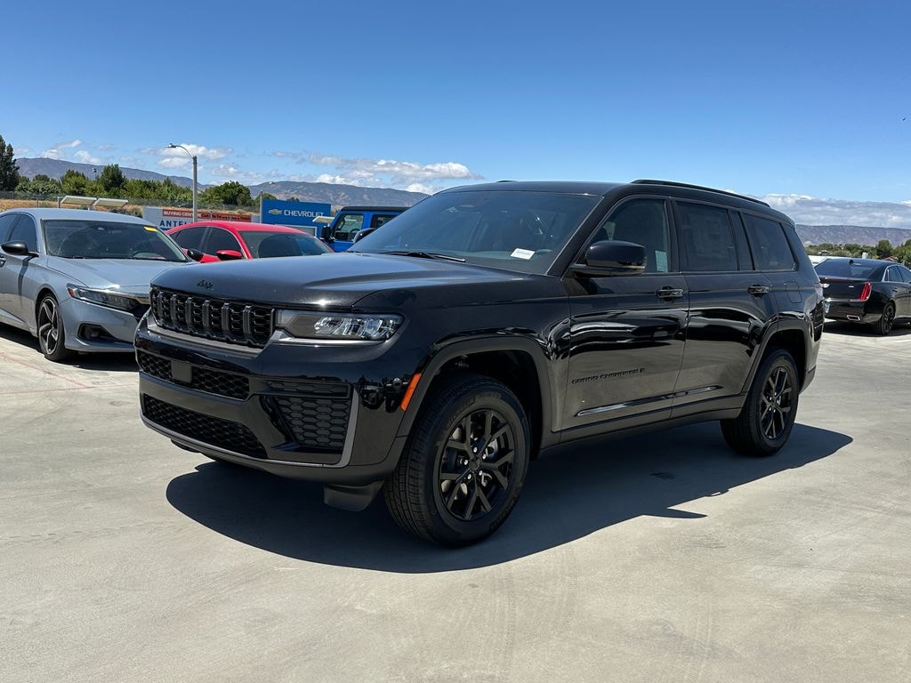 New 2026 Jeep Grand Cherokee L LAREDO ALTITUDE 4X4 Sport Utility