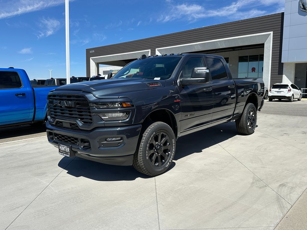 New 2026 Ram 2500 BIG HORN CREW CAB 4X4 6'4 BOX Pickup