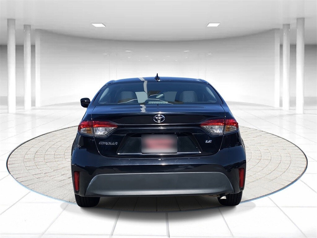 2023 Toyota Corolla LE photo 3