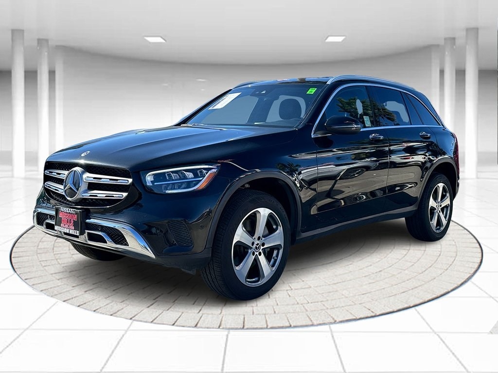 2022 Mercedes-Benz GLC GLC300's photo