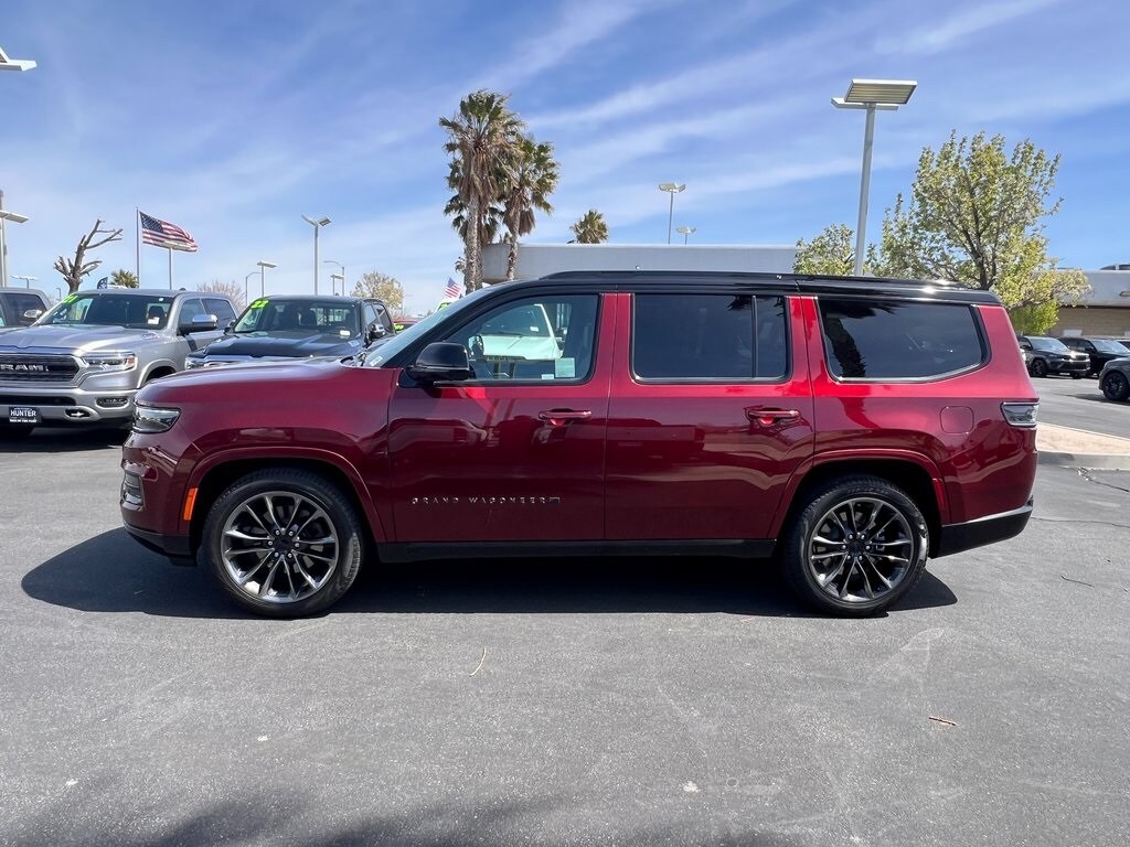 2025 Jeep Grand Wagoneer II photo 3