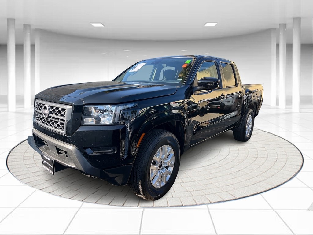 2022 Nissan Frontier SV's photo