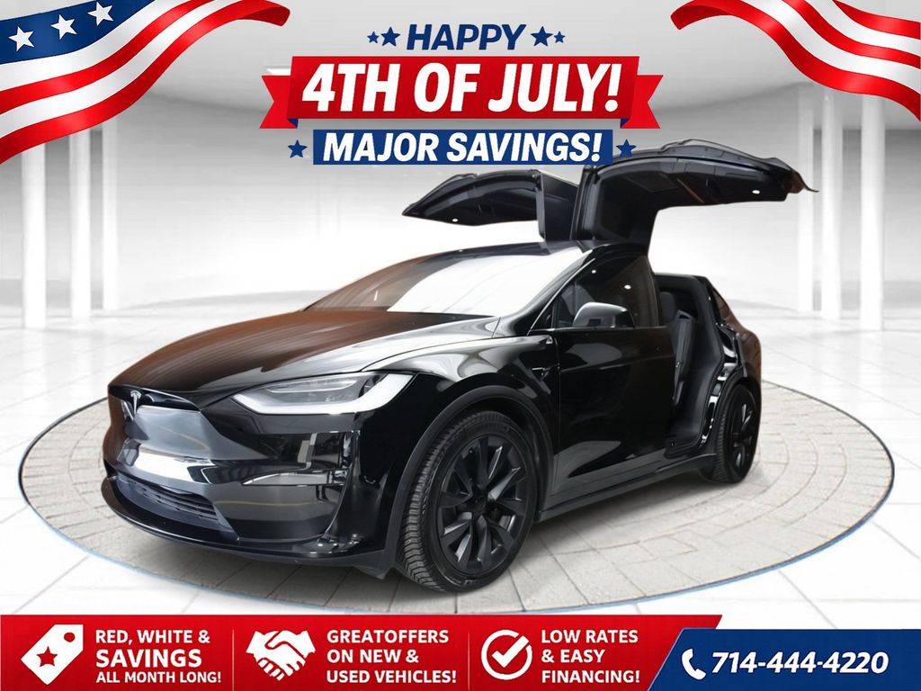 2022 Tesla Model X Long Range's photo