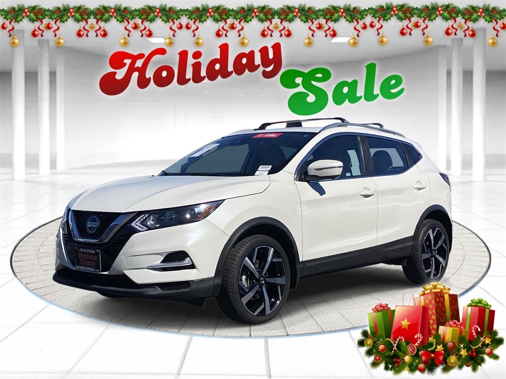 2022 Nissan Rogue Sport SL's photo