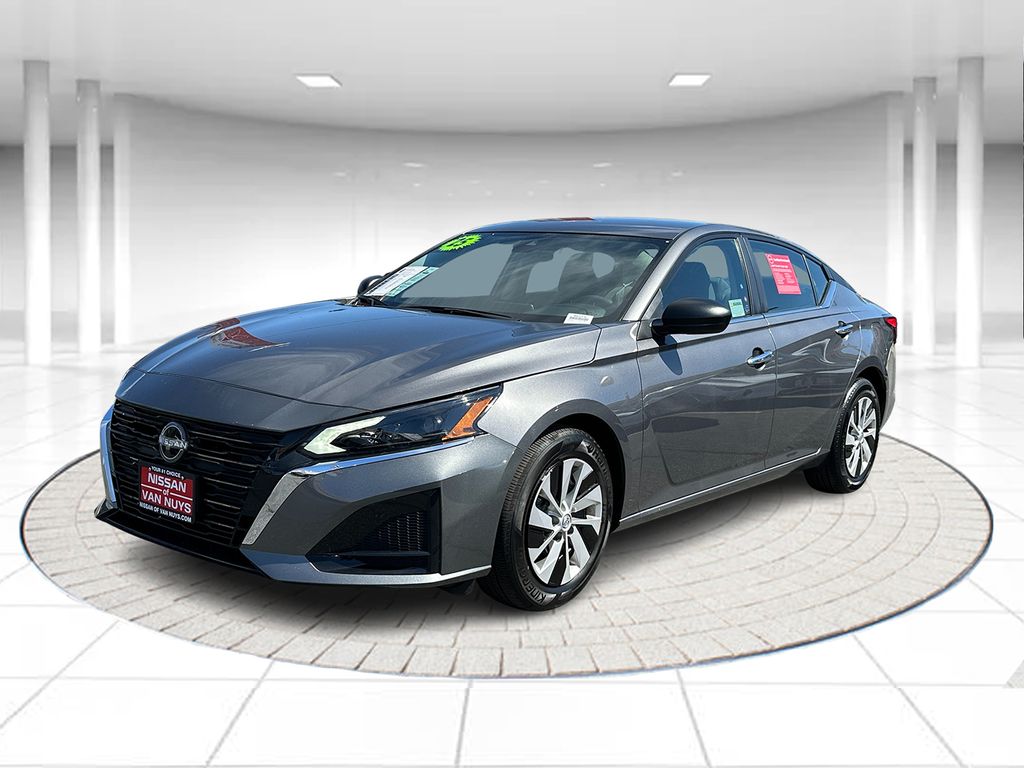 2025 Nissan Altima 2.5 S's photo