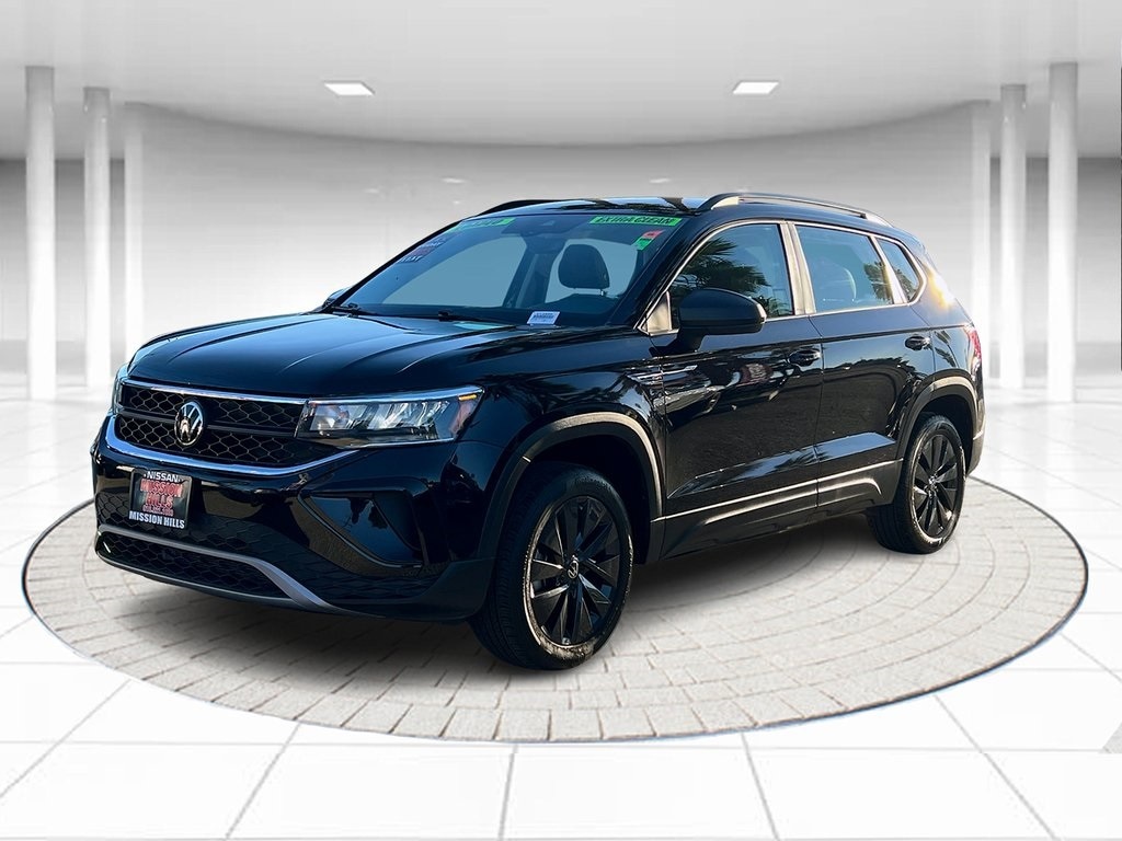 2024 Volkswagen Taos S's photo