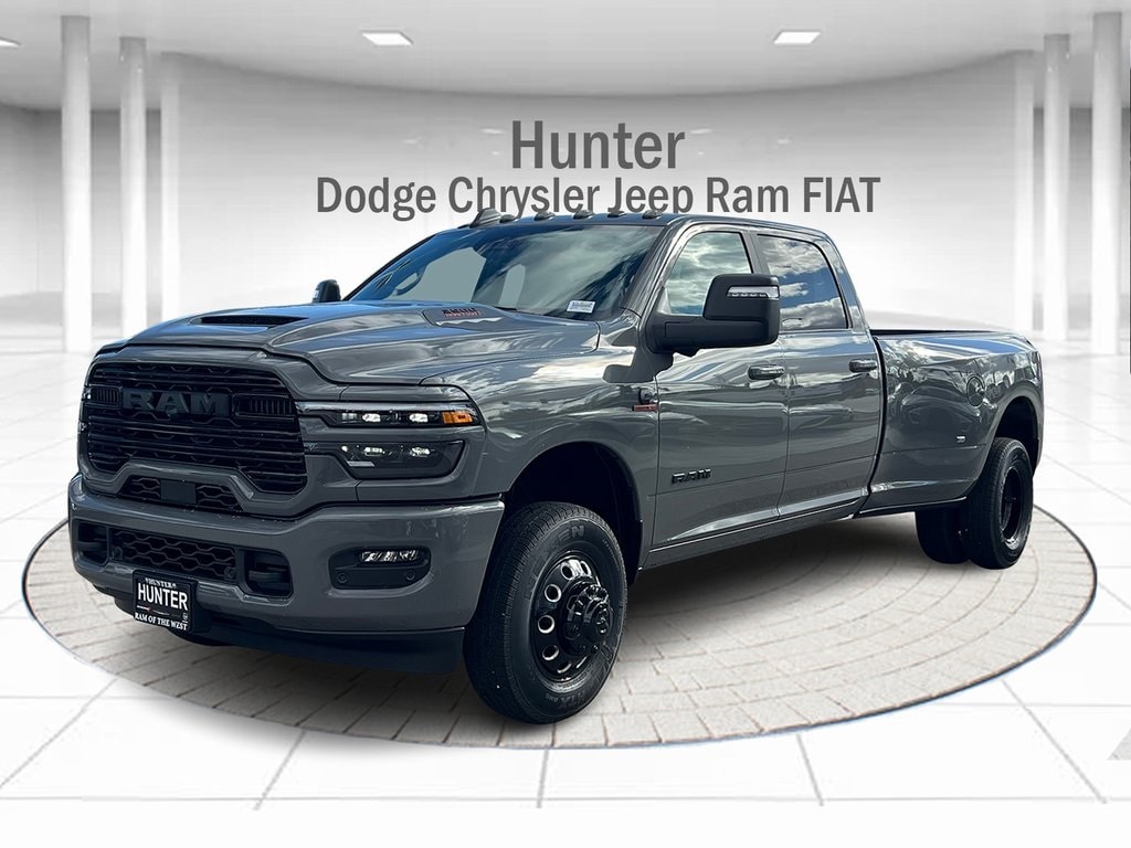 2026 RAM Ram 3500 Pickup Laramie's photo