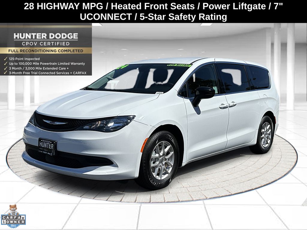 2024 Chrysler Voyager
