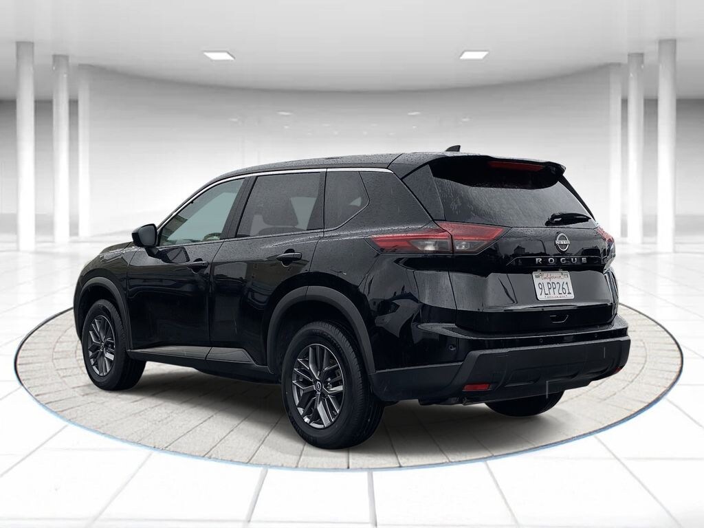 Used 2024 Nissan Rogue S SUV