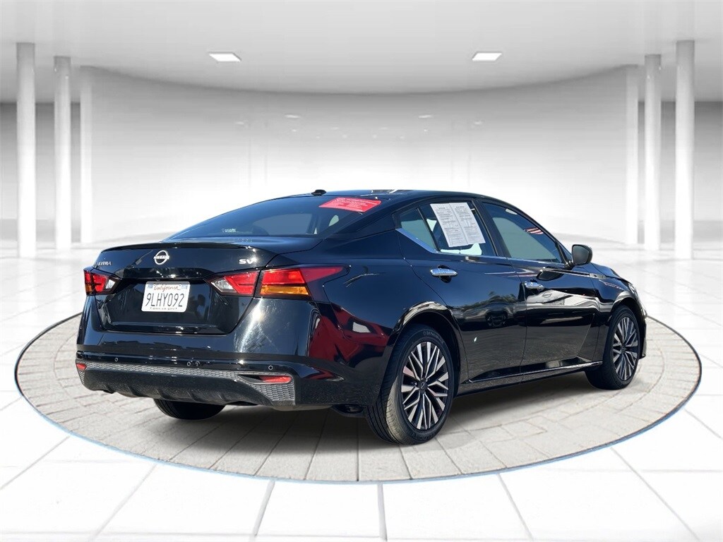 2024 Nissan Altima 2.5 SV photo 4
